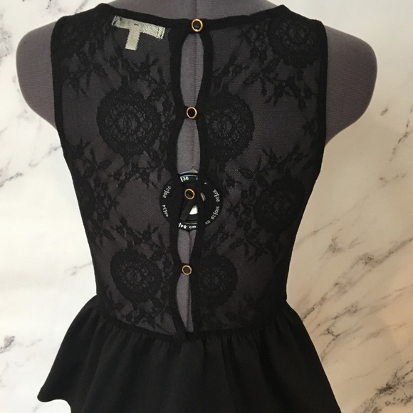 NWOT TJ Maxx Black Lace Peplum Top Sz M - Picture 2 of 4